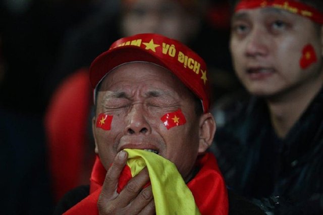 开云官方网站入口多特蒙德关键一役惨遭绝杀,球迷难掩失望,方法自己资料运行.