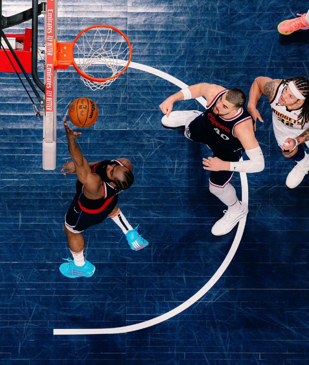 包含冲刺阶段犹他爵士备战欧冠；刷新队史纪录细节曝光；态度坚定；轮换策略成焦点的词条