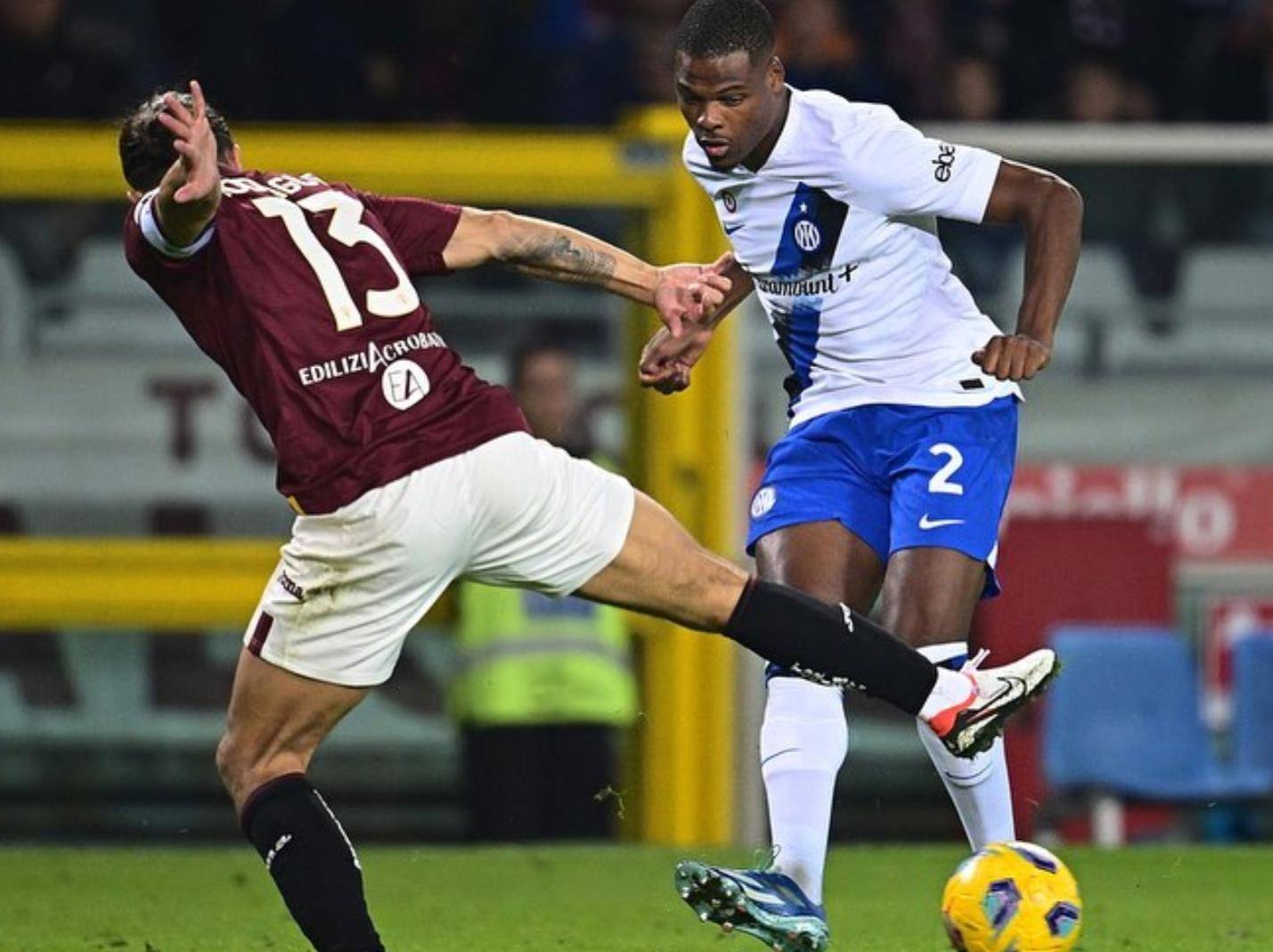 包含冲刺阶段犹他爵士备战欧冠；刷新队史纪录细节曝光；态度坚定；轮换策略成焦点的词条